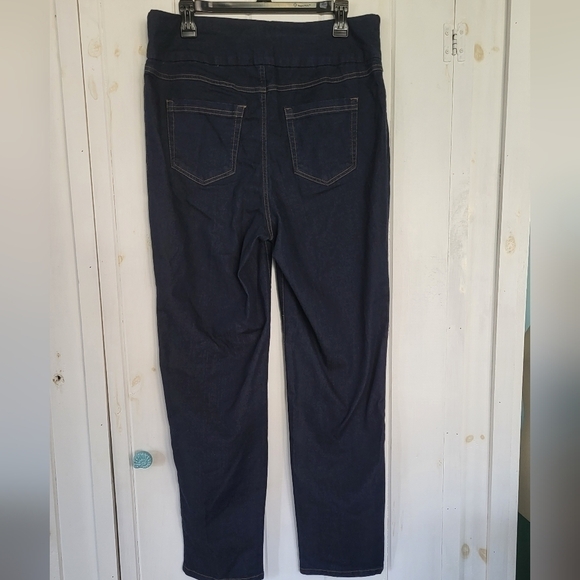 Flex-Fit Pull-On Straight-Leg Jean Size 14W - Picture 2 of 11